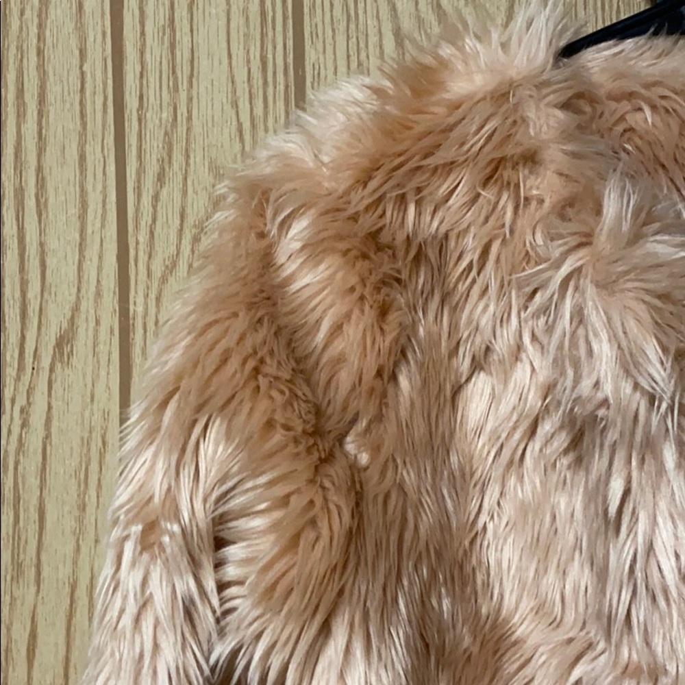 ⭐️NWT Chelsea28 Faux Fur Jacket - Picture 3 of 7